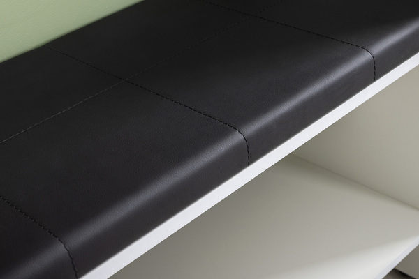 Тумба для обуви Эйр 16.130 белый PE шагрень, кожзам HOLST black